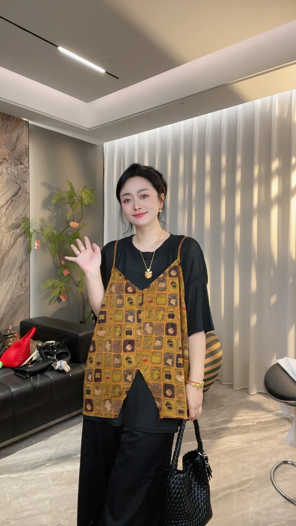【冲姐】夏季大码女真两件套马甲短袖T恤宽松遮肚显瘦百搭上衣