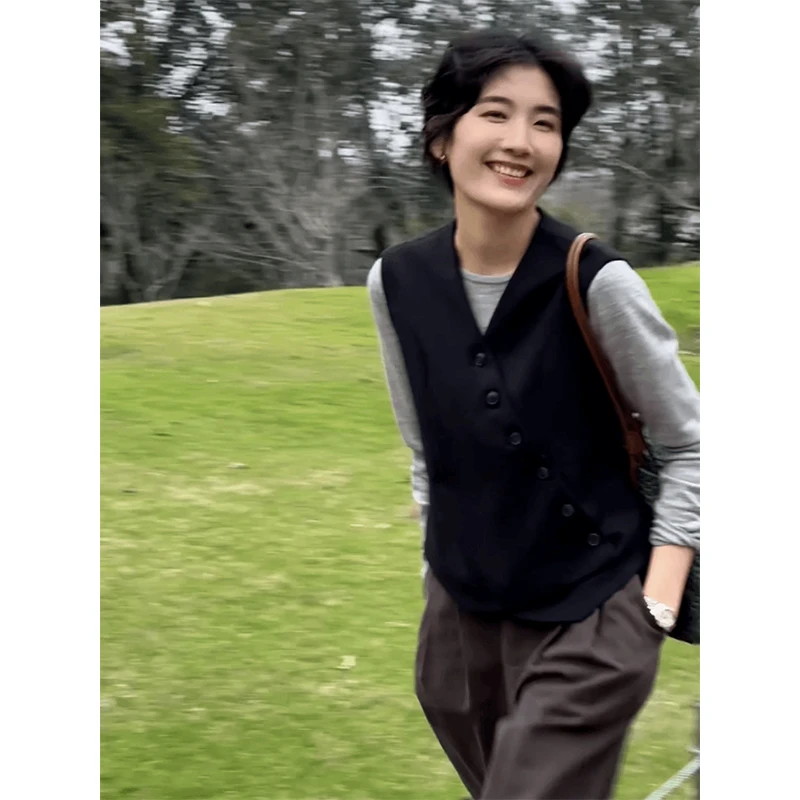 LANGQING 黑色高级感无袖斜扣外穿艺术时装剪裁马甲40242#