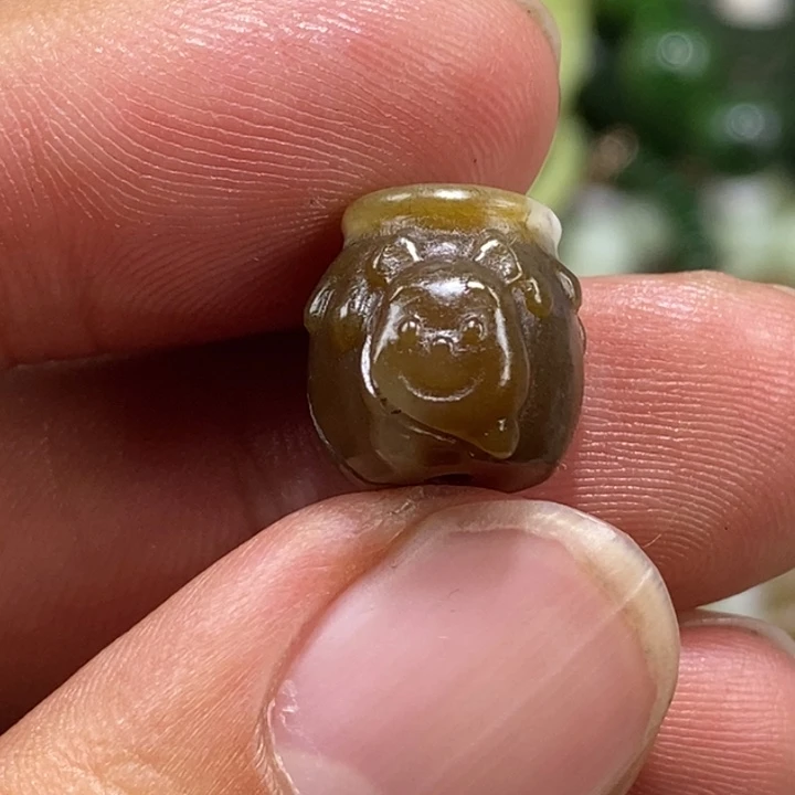 和田玉未镶嵌车挂