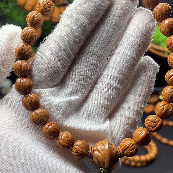 桃核吊坠秦岭龙纹桃核