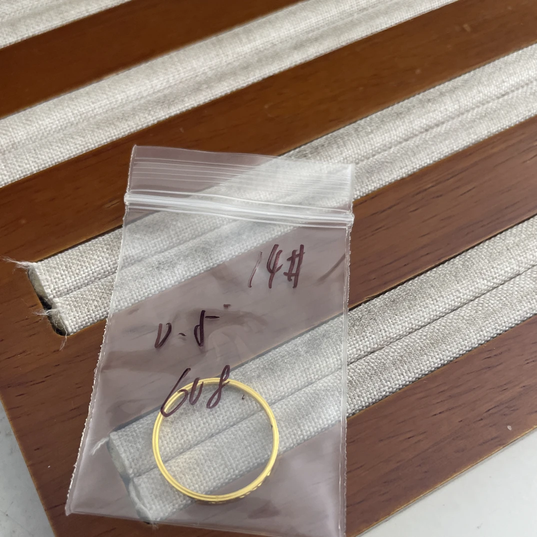 克重0.5 14号 碎冰冰戒指 足金999