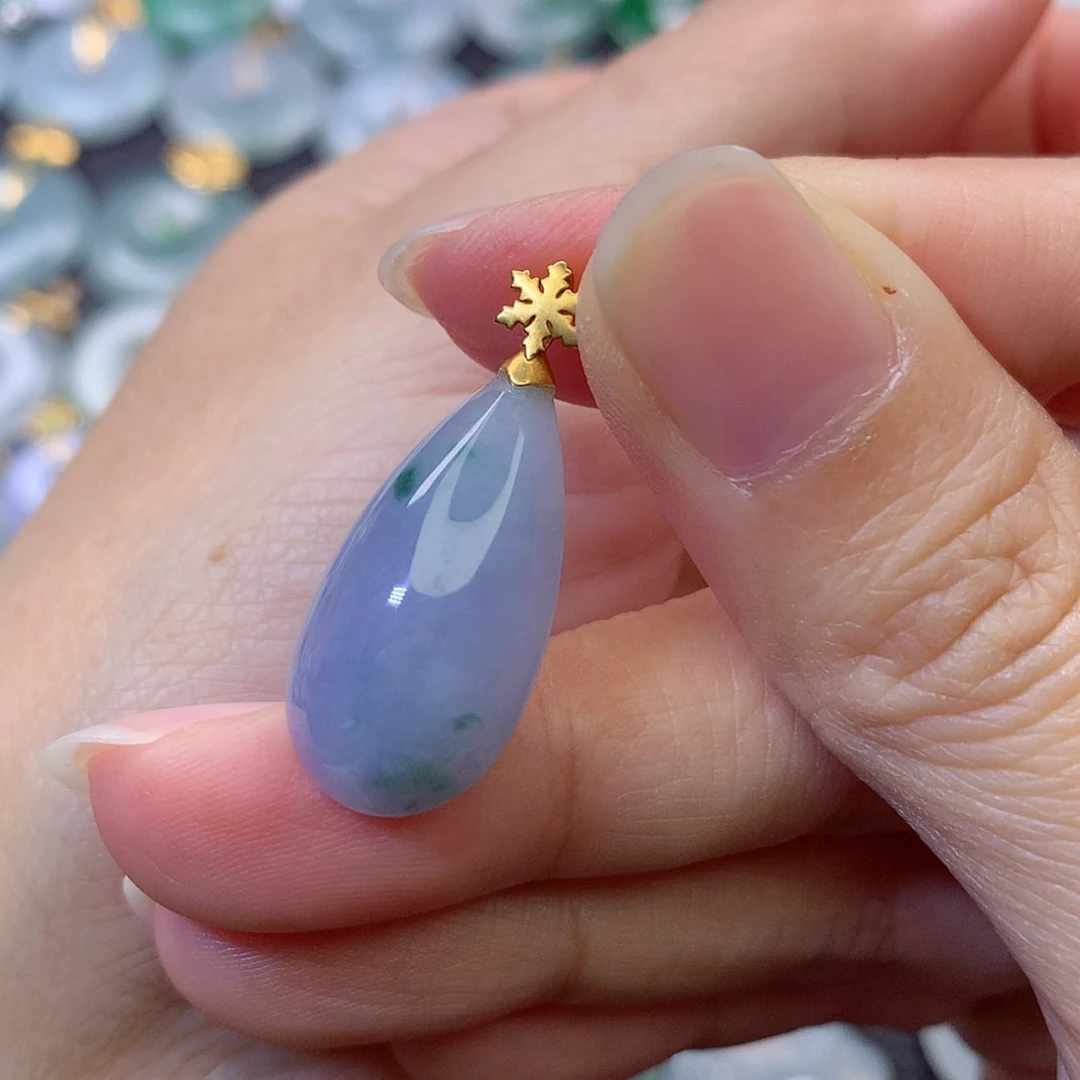 【闪购商品】吊坠(赠链)18K金镶嵌翡翠