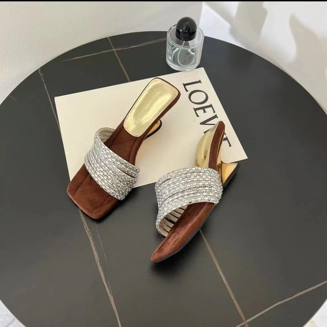 法式气质绝美精致水钻一字带凉拖鞋夏季外穿中跟法式女士厚底凉鞋