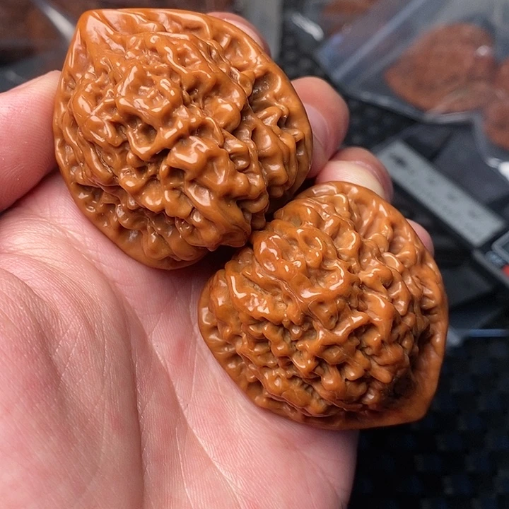 【闪购商品】文玩核桃吊坠直播