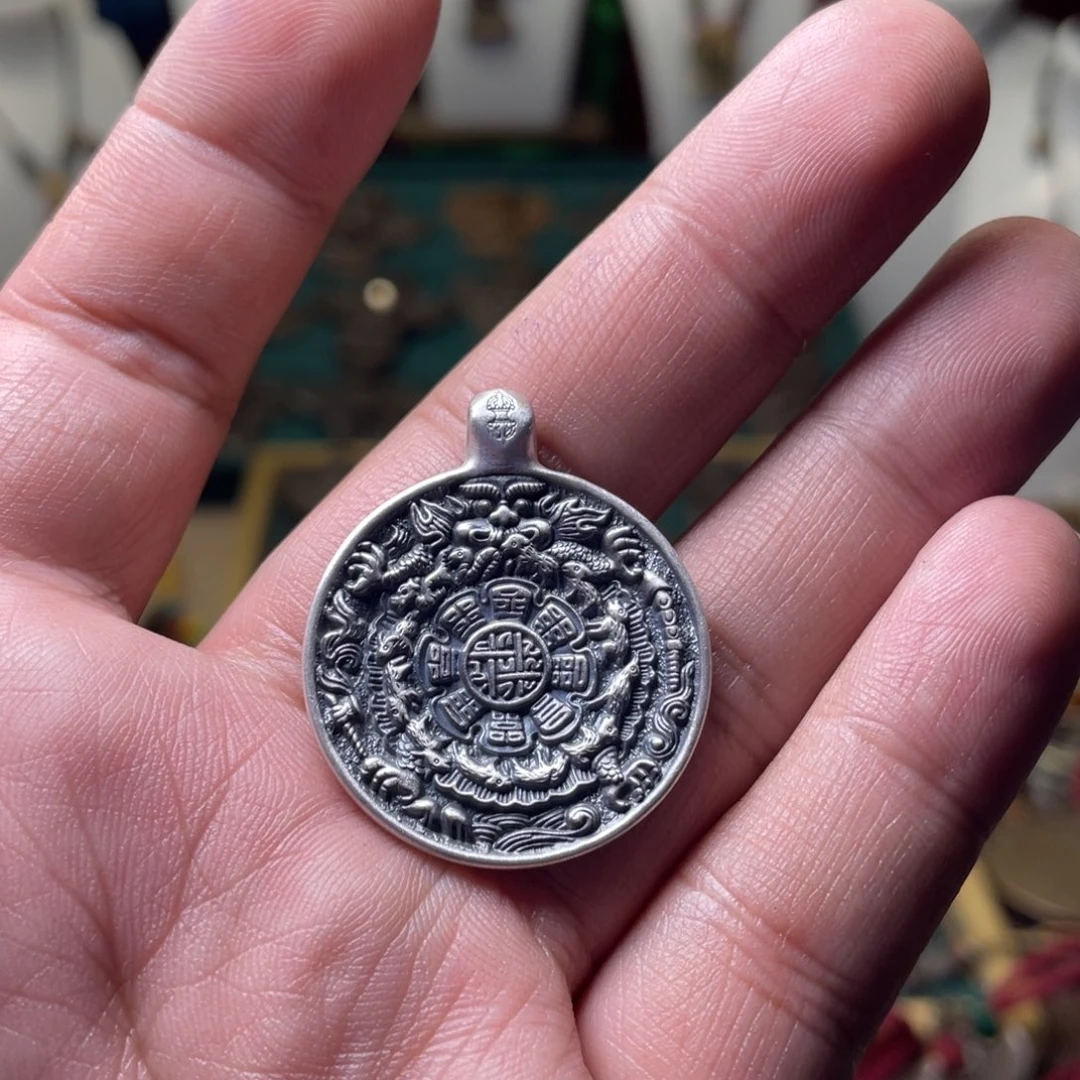 触*光藏传满工鳞甲熊银版