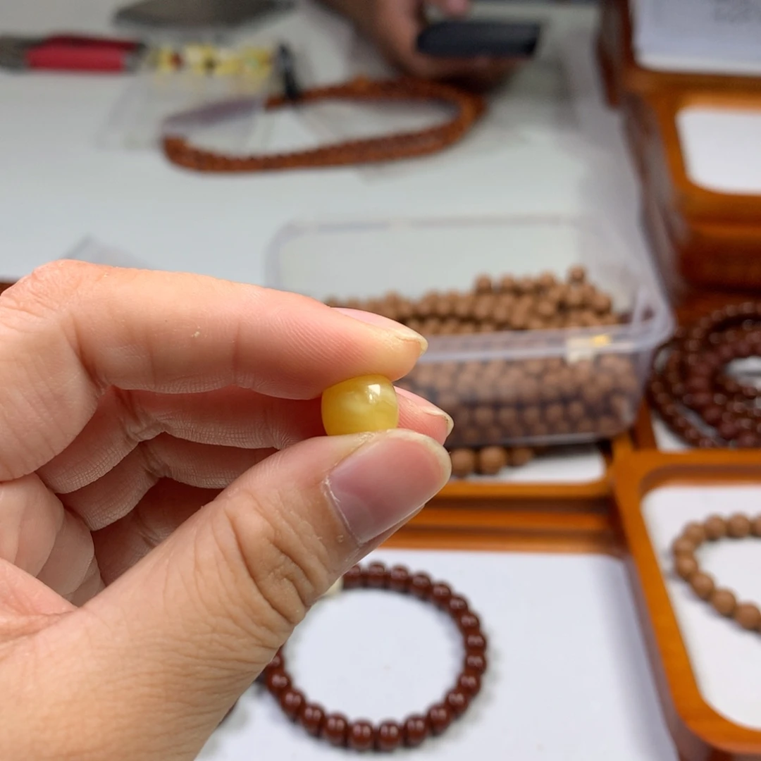 E***y吊坠猴头核桃猴头核桃