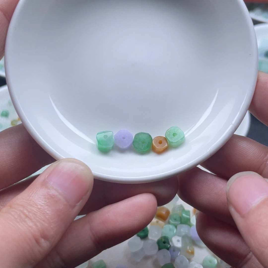 翡翠散珠翡翠碎石5颗