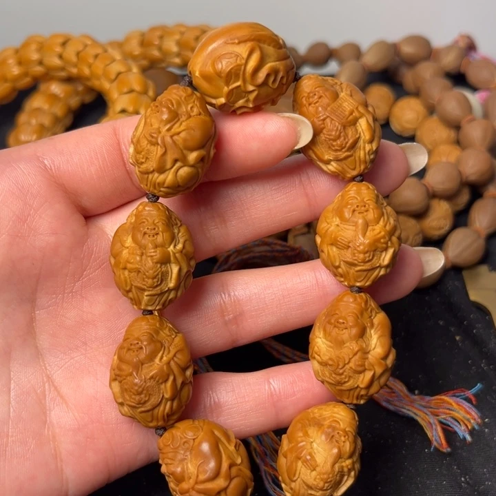 手串橄榄核龙袍财神