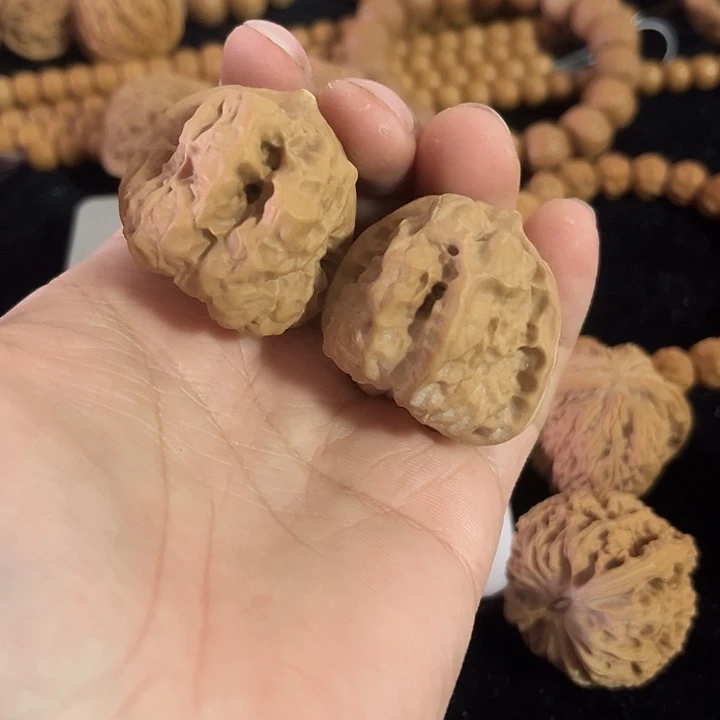 把件文玩核桃36左右没下练手蛤蟆头，编号0019