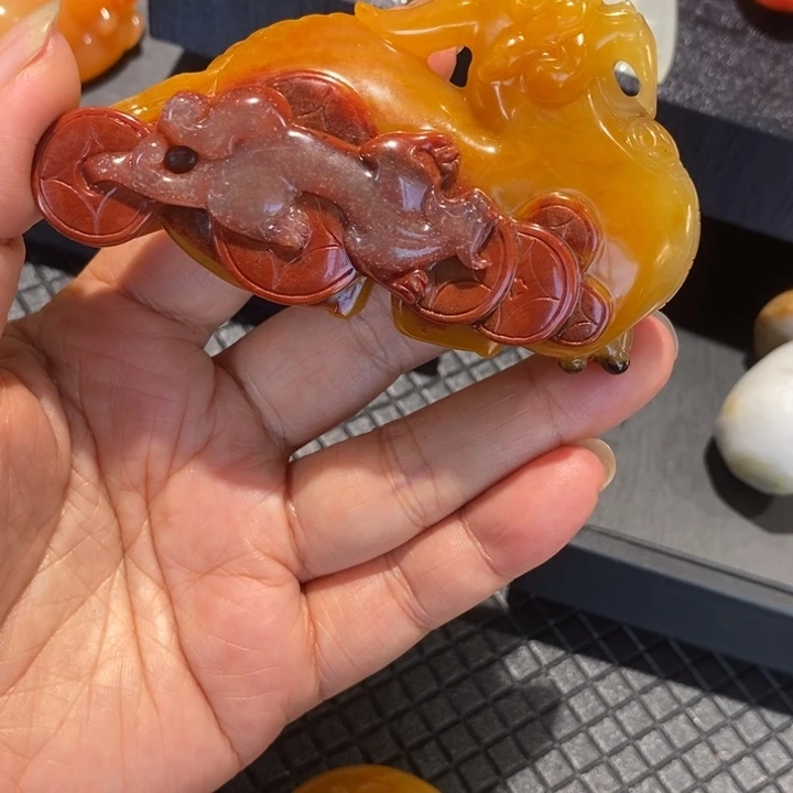 石英质玉（黄龙玉）未镶嵌挂件