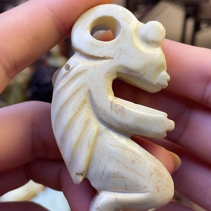 未镶嵌和田玉（糖玉）挂件