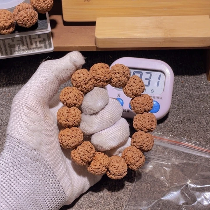 甩***响金刚菩提吊坠我就去看看她去呀