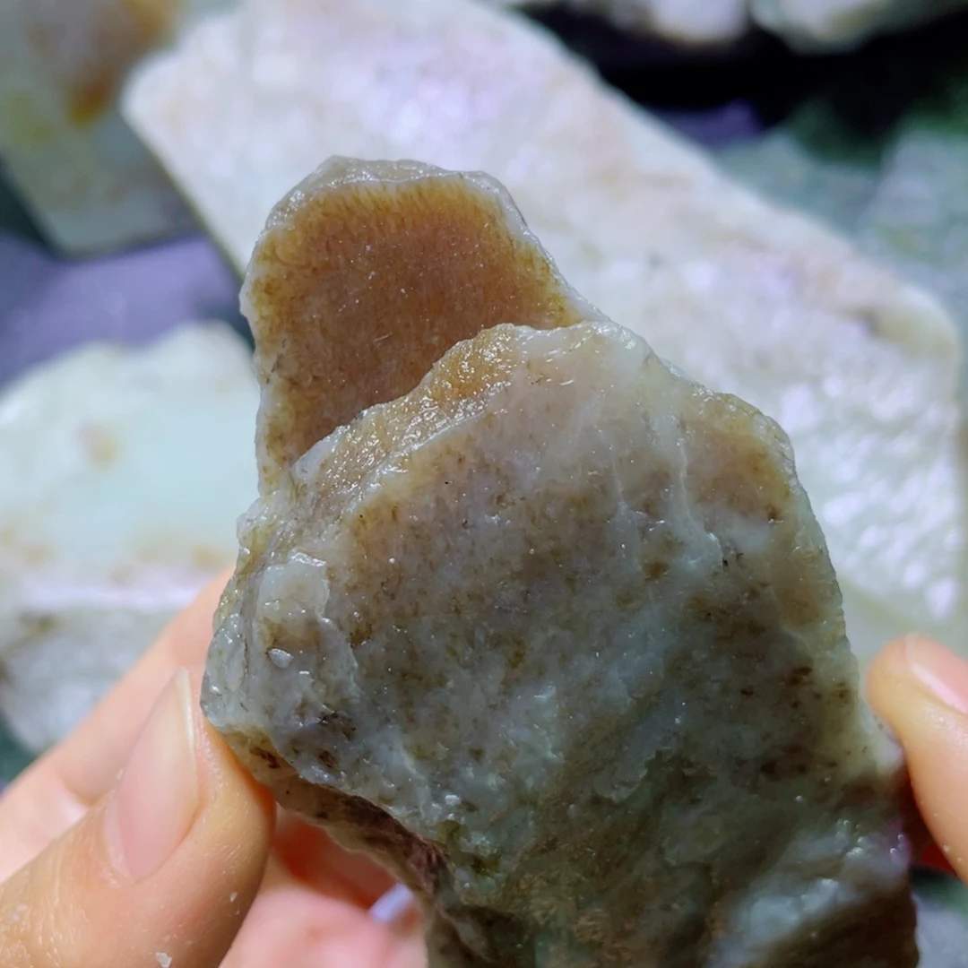 和田玉未镶嵌珠宝半成品