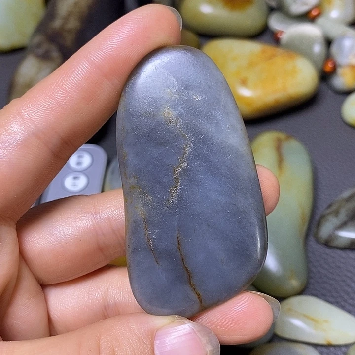 未镶嵌和田玉（糖玉）挂件