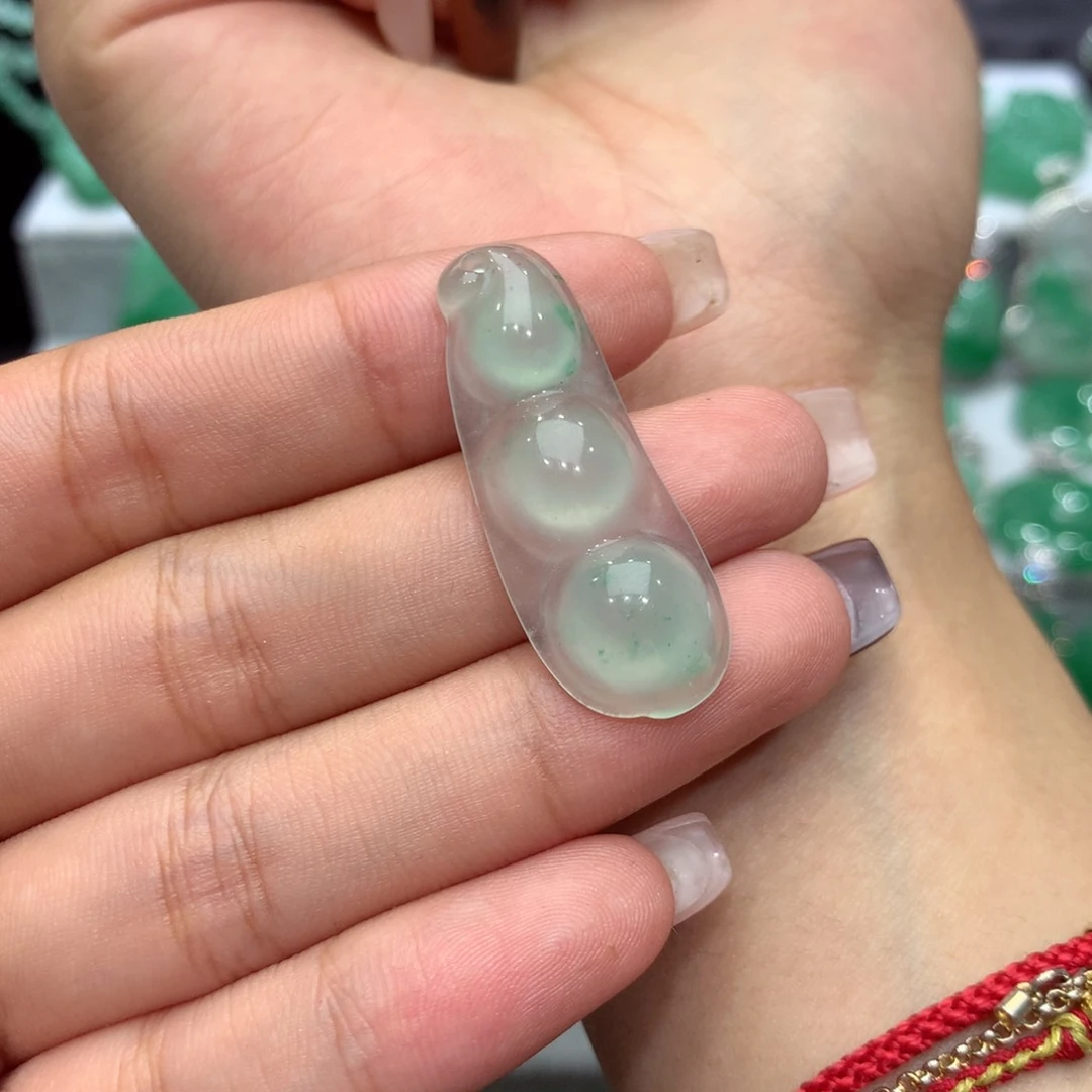 石英质玉（非洲翠）银S925镶嵌颈饰电**%