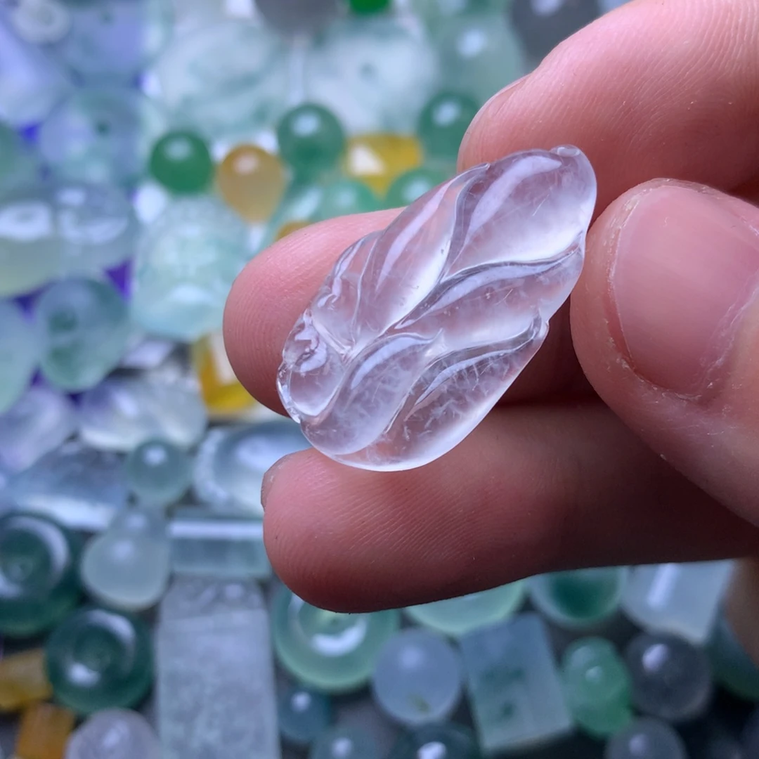 定制翡翠未镶嵌挂件