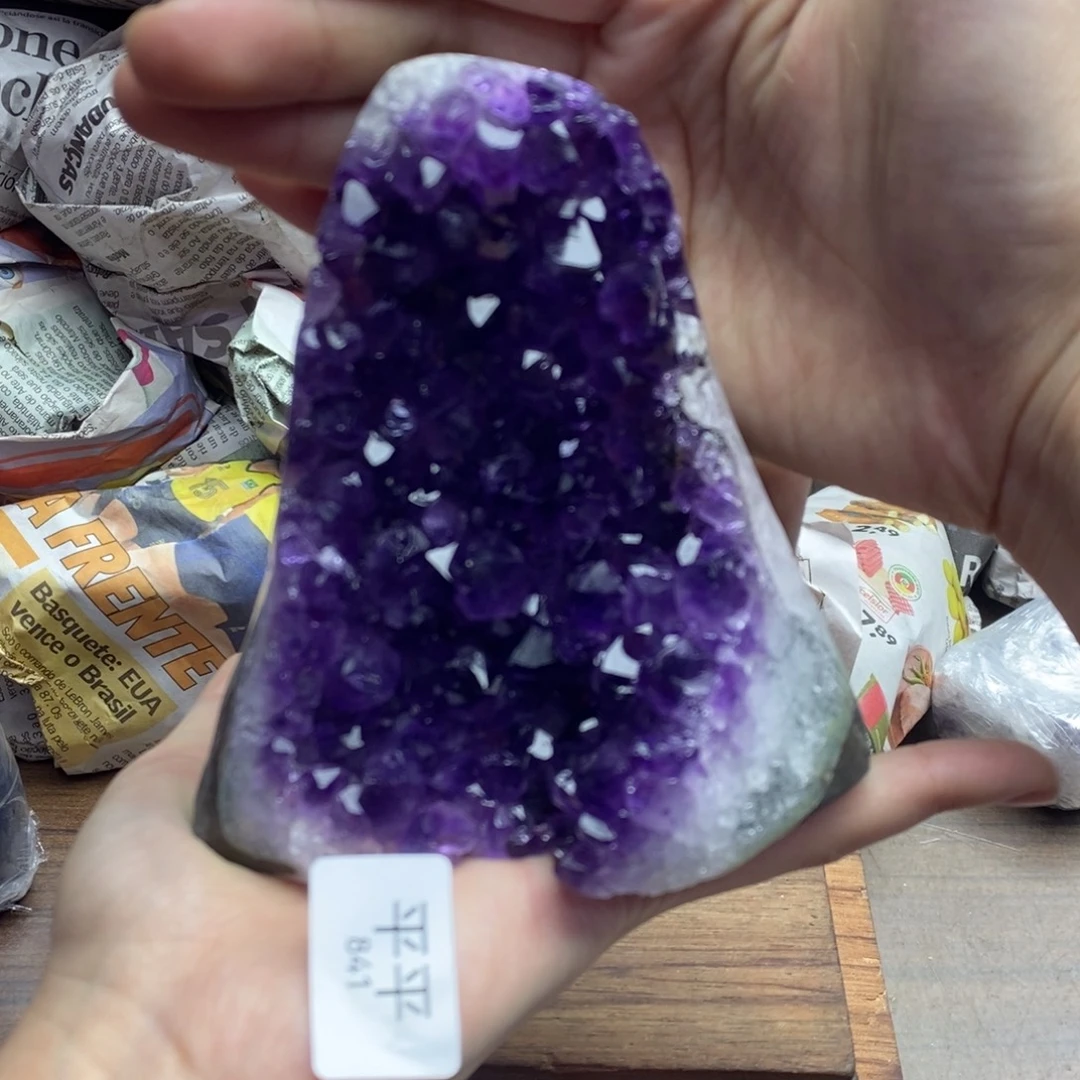 未镶嵌水晶珠宝半成品