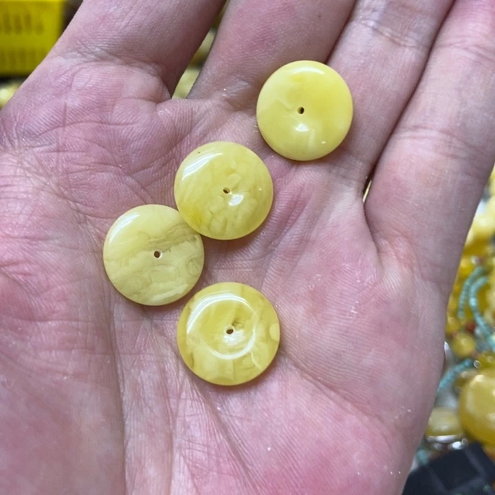 蜜蜡未镶嵌裸石多样性发货其一