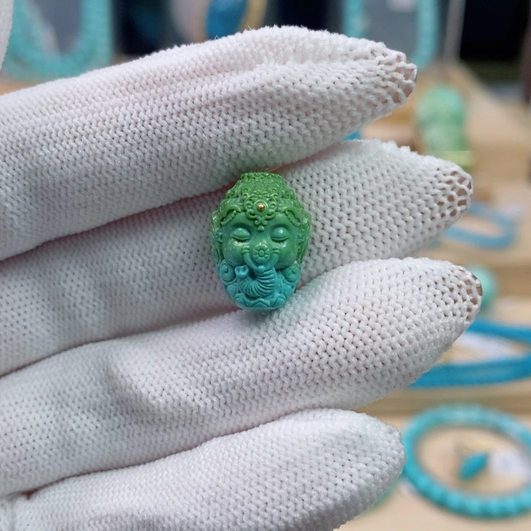 绿松石未镶嵌珠宝奇石