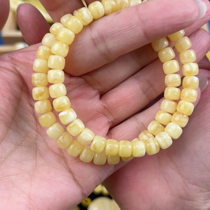 琥珀珠宝奇石未镶嵌琥珀，多样性发其一