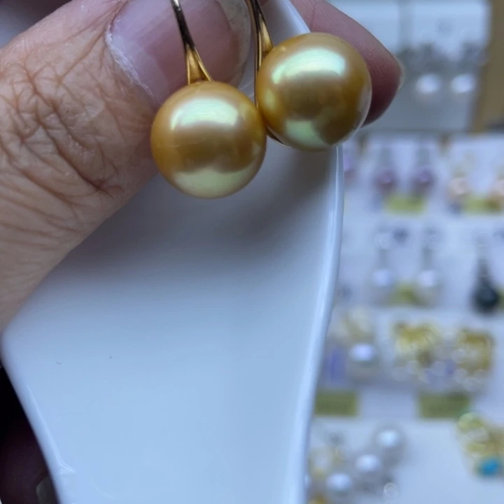 妮***件银S925镶嵌淡水珍珠耳饰