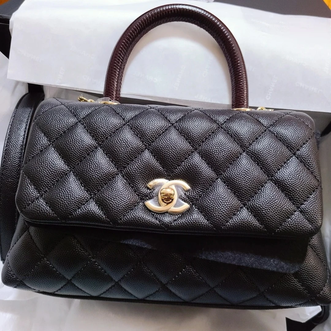 99新 Chanel/香奈儿 cocohandle黑金小号红手柄芯片款 CY152