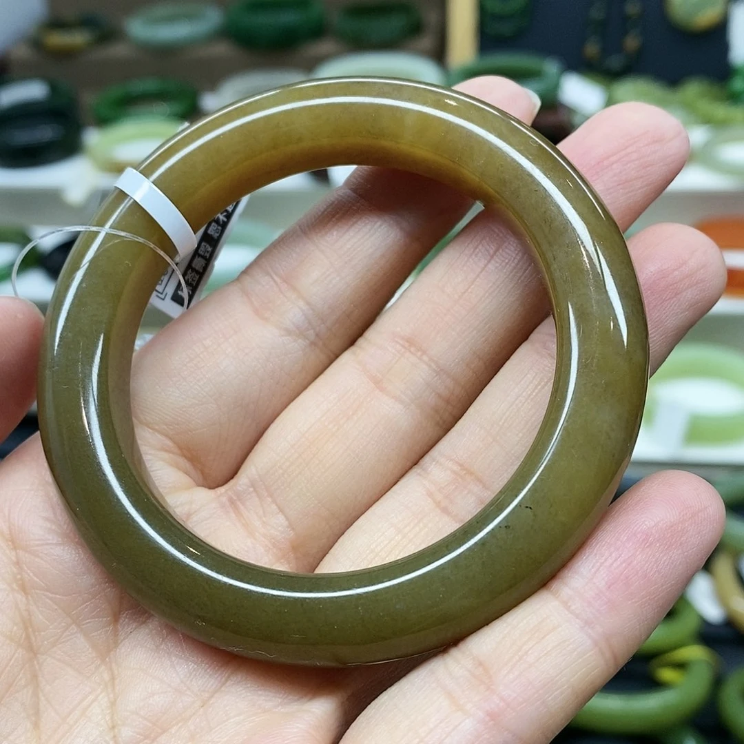 【闪购商品】未镶嵌手镯和田玉