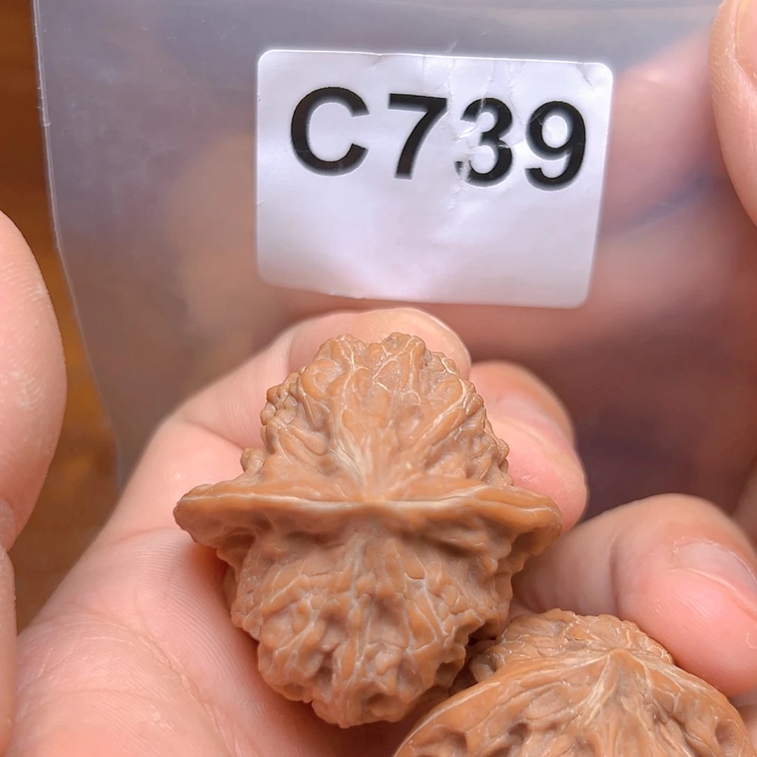 文玩核桃吊坠40免将军榻