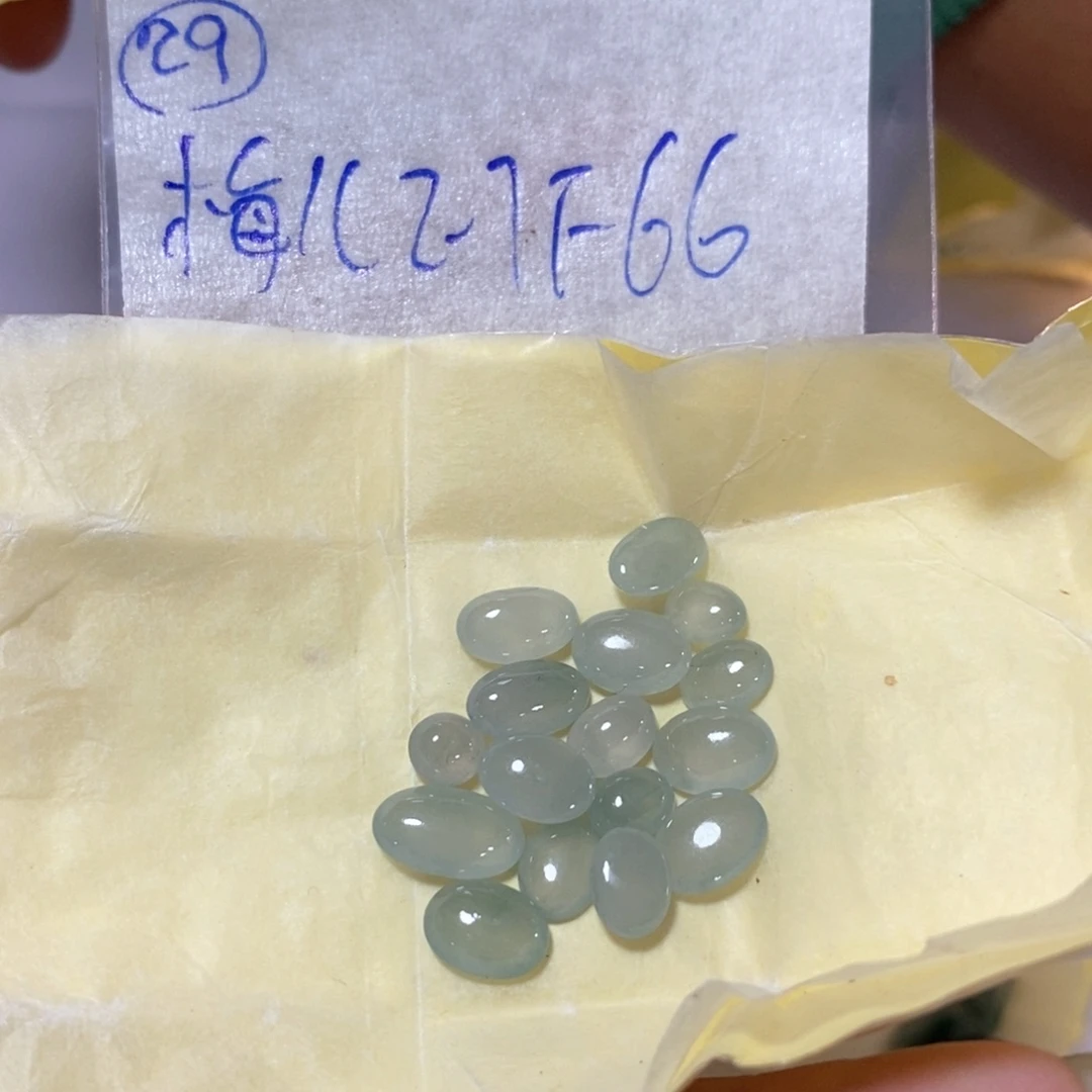 定制翡翠未镶嵌梅*不