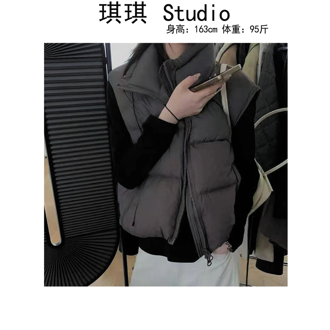 《琪琪家》秋冬季新款轻奢高级设计立领口抽绳拉链款羽绒马甲003-M