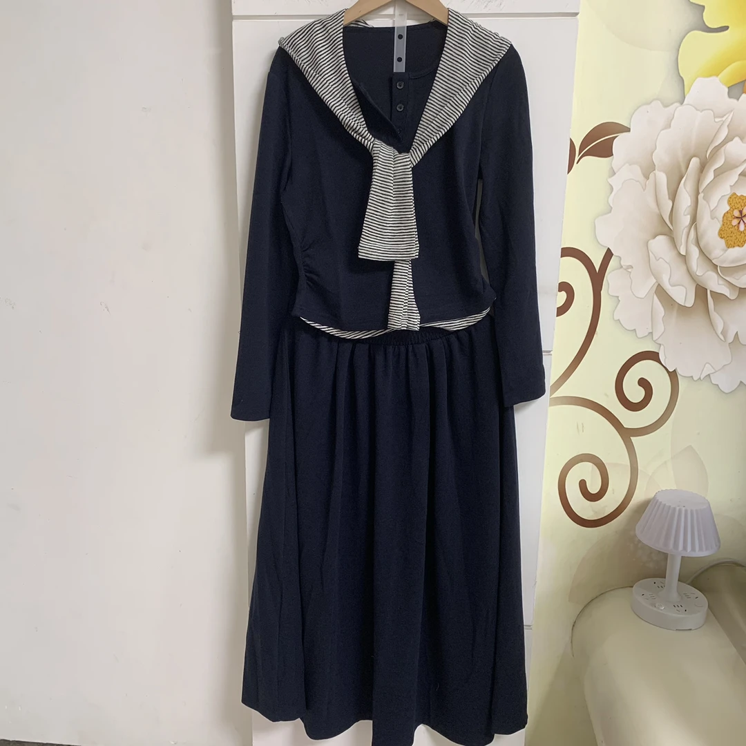 时尚休闲撞色披肩领卫衣套装裙子女秋新款小个子显瘦半身裙两件套