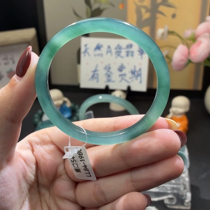 翡翠未镶嵌手镯深邃啤酒瓶绿54