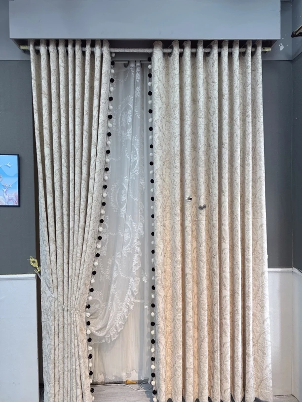 鎏金岁月（双面提花浮雕雪尼尔）窗帘