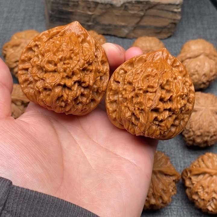 文玩核桃吊坠全品47官帽