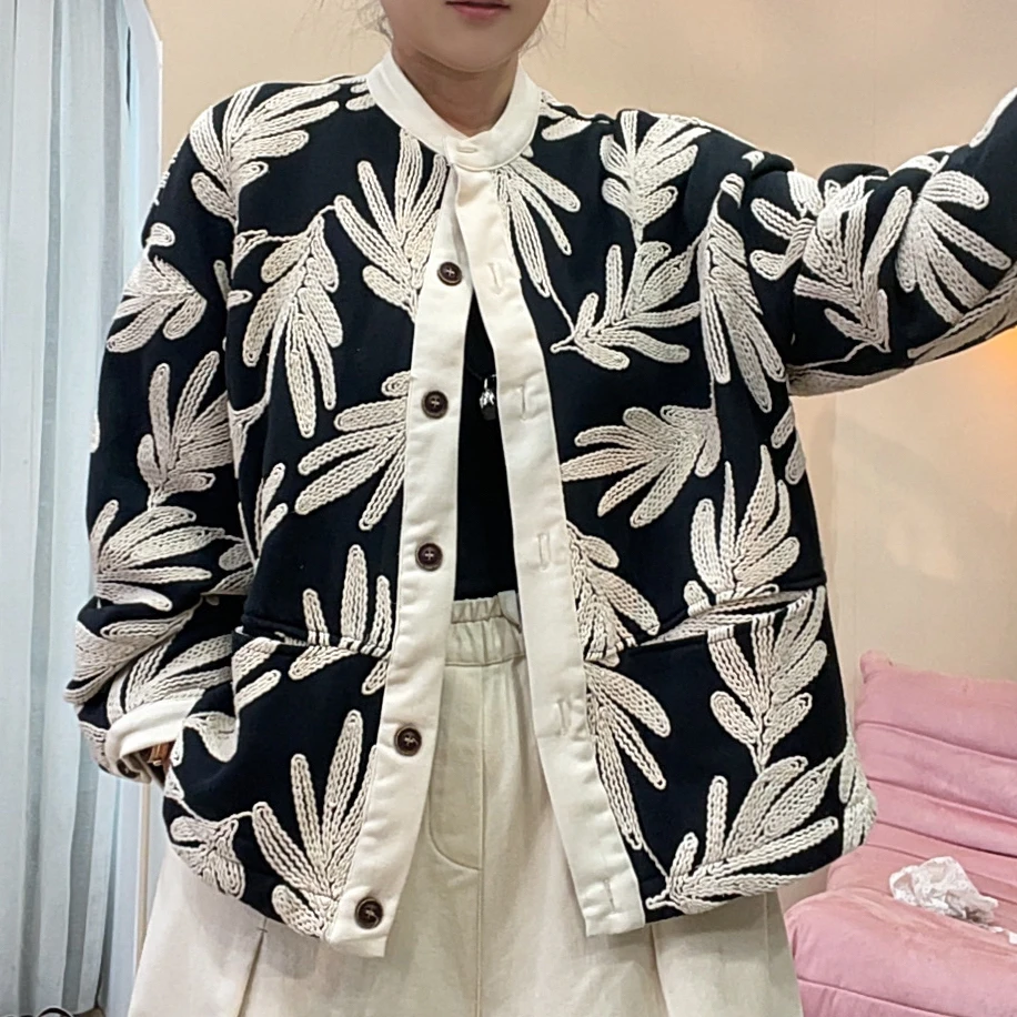 956香风款盘绣加绒加厚针织开衫外套