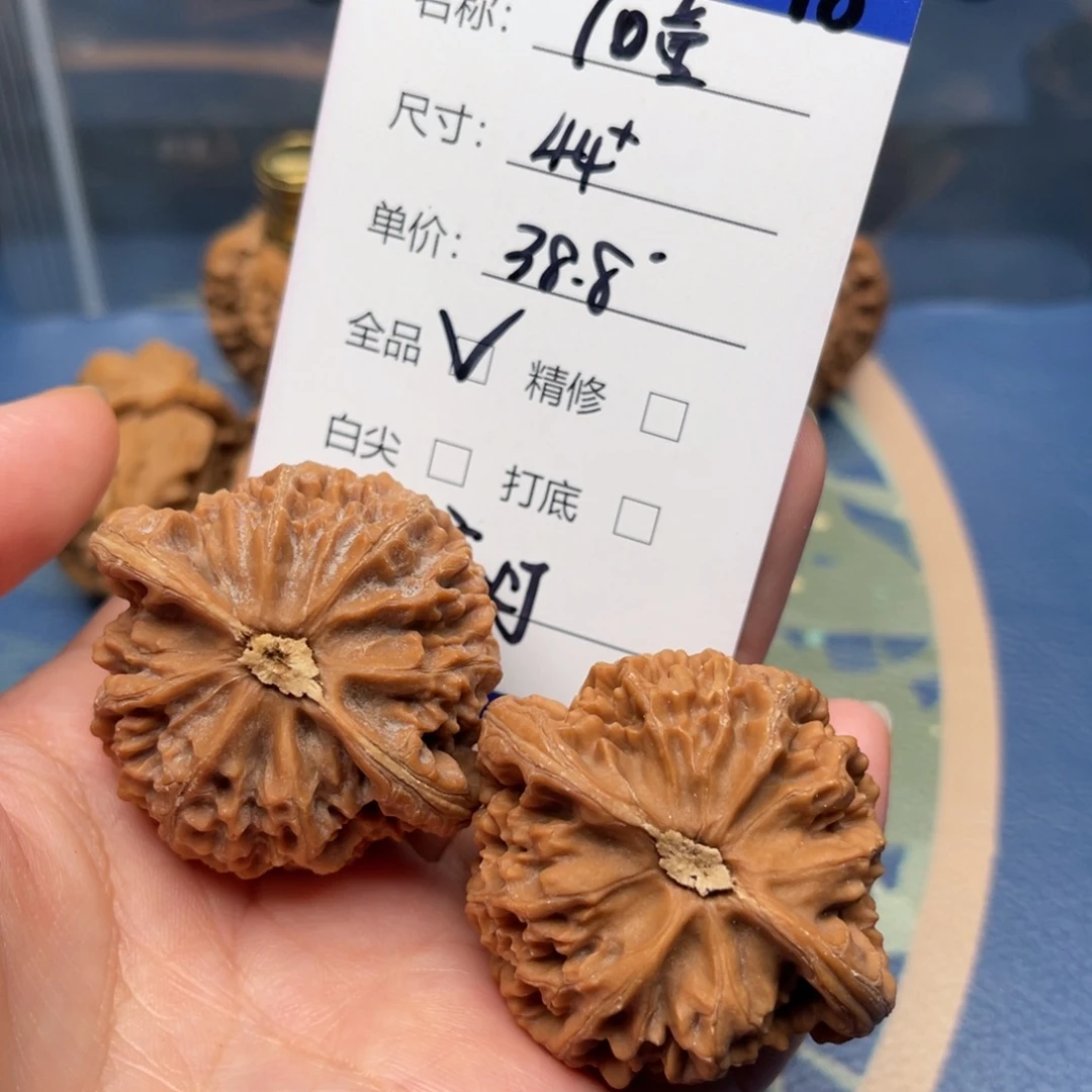 麒***童吊坠文玩核桃宫灯