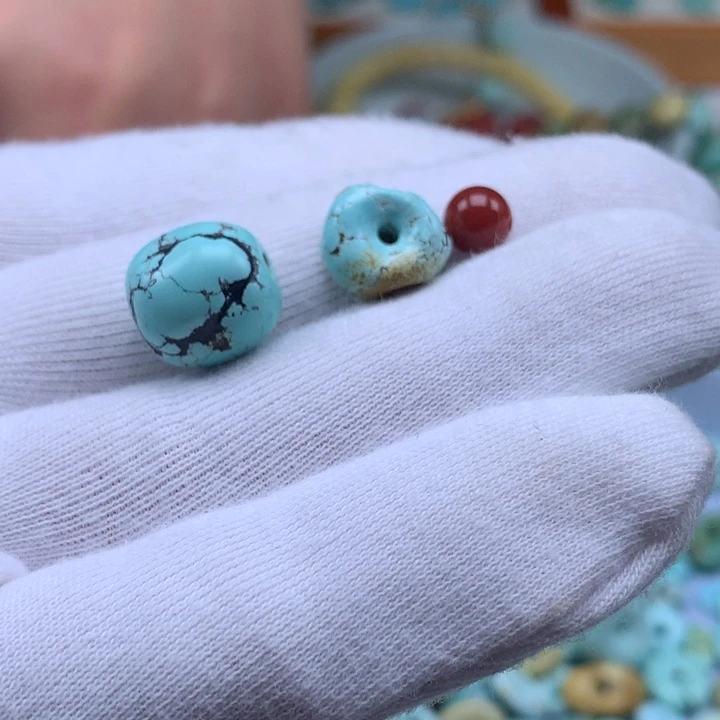 ****～南红玛瑙未镶嵌珠宝奇石