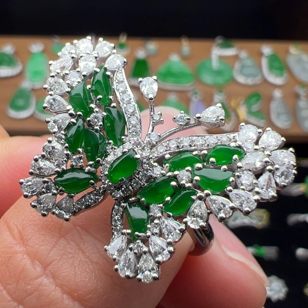 翡翠18K金镶嵌戒指多用款蝴蝶