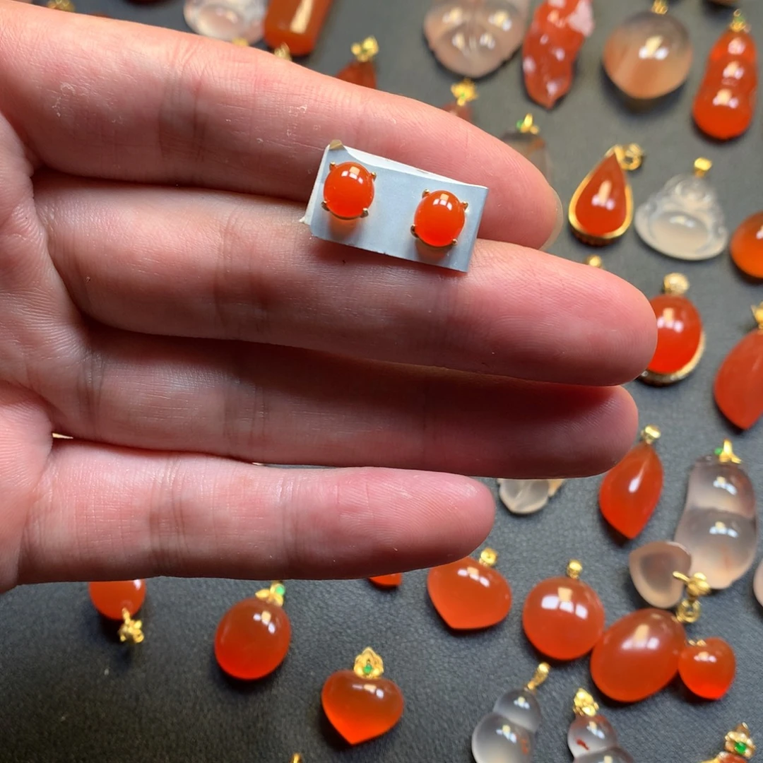 南红玛瑙未镶嵌颈饰