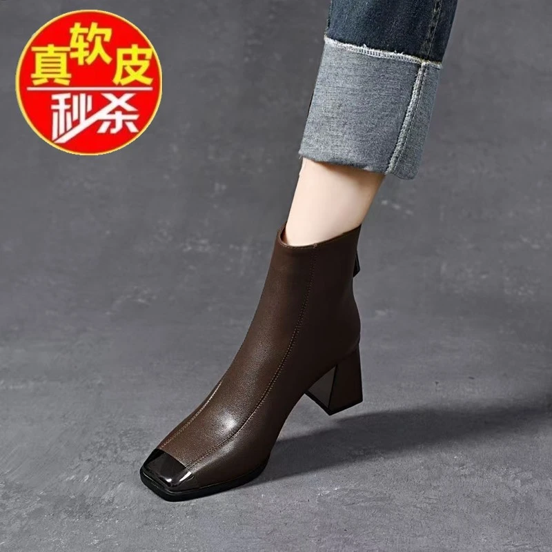 品牌断码真皮方头粗跟中跟短靴女简约时装靴女靴单靴冬季新款复古