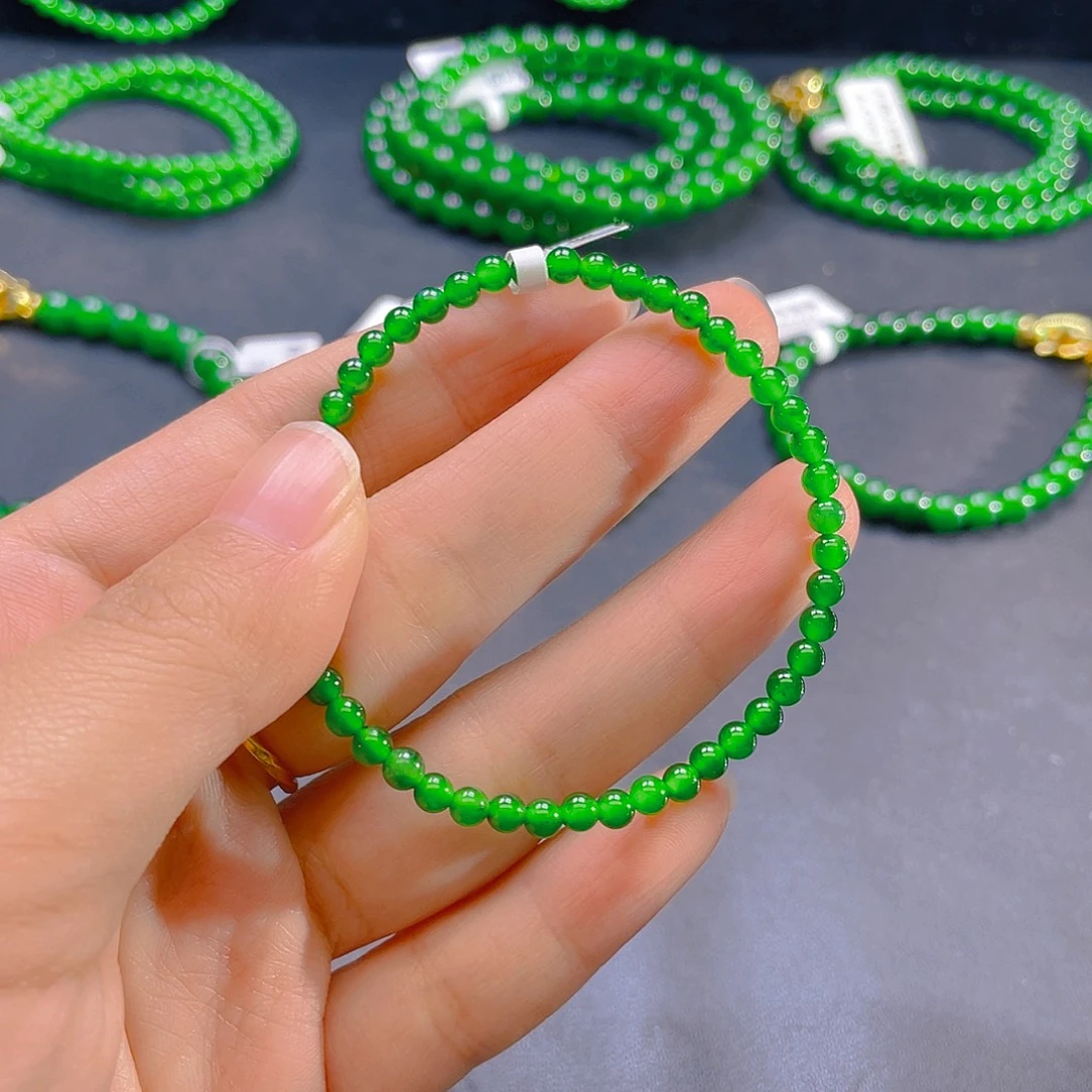 翡翠未镶嵌颈饰卡4