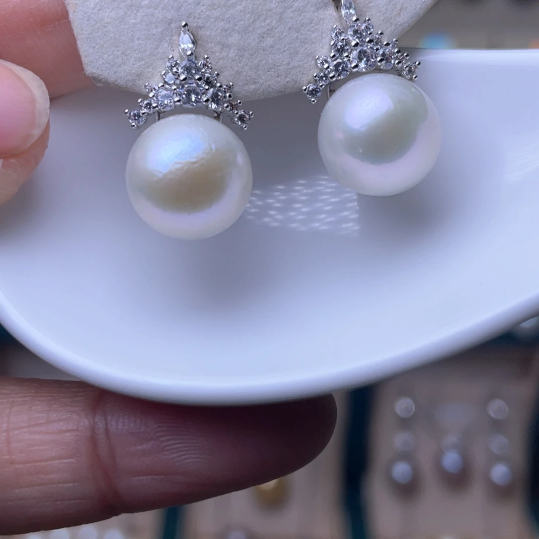 淡水珍珠耳环未镶嵌