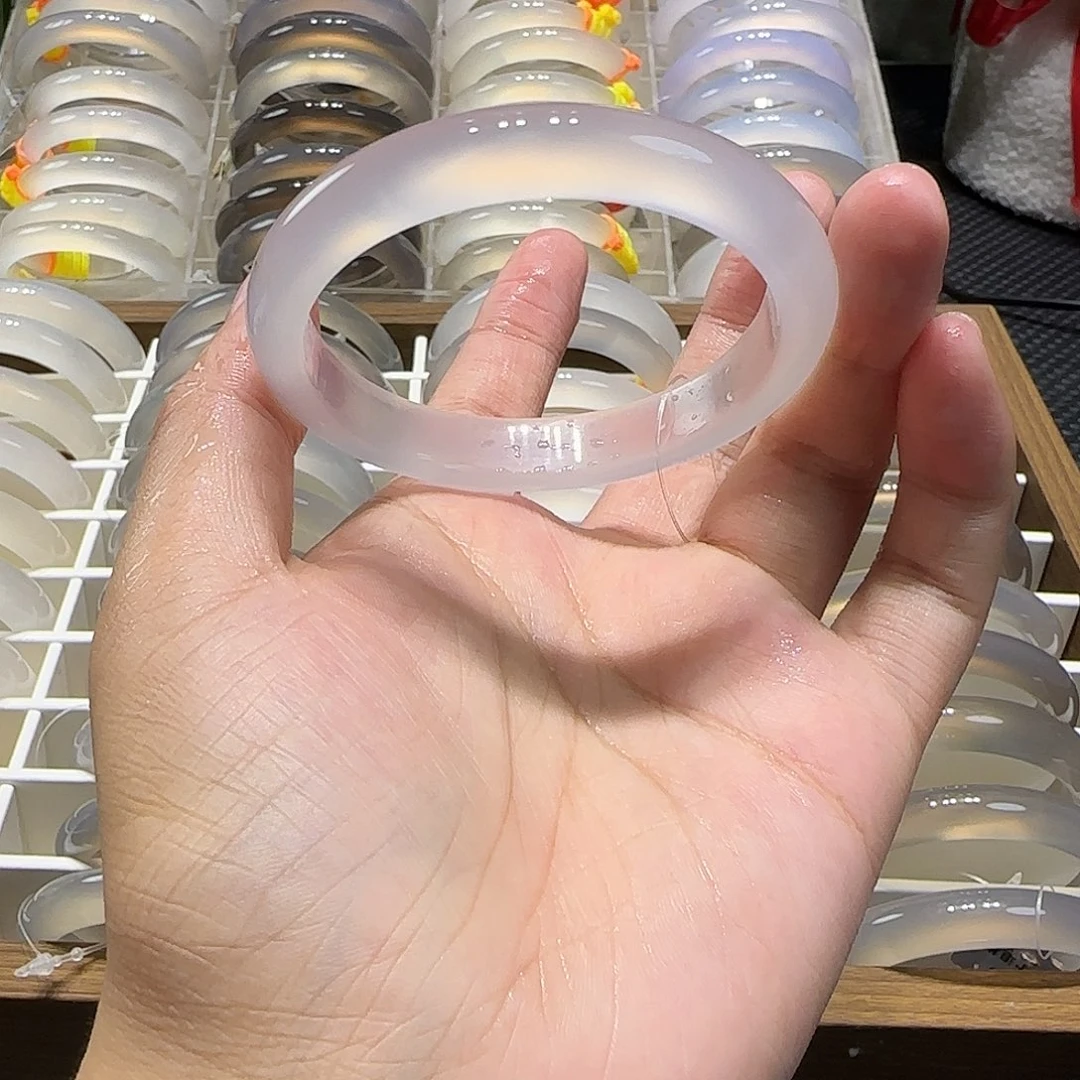 手镯玛瑙/玉髓未镶嵌54白冰微包容