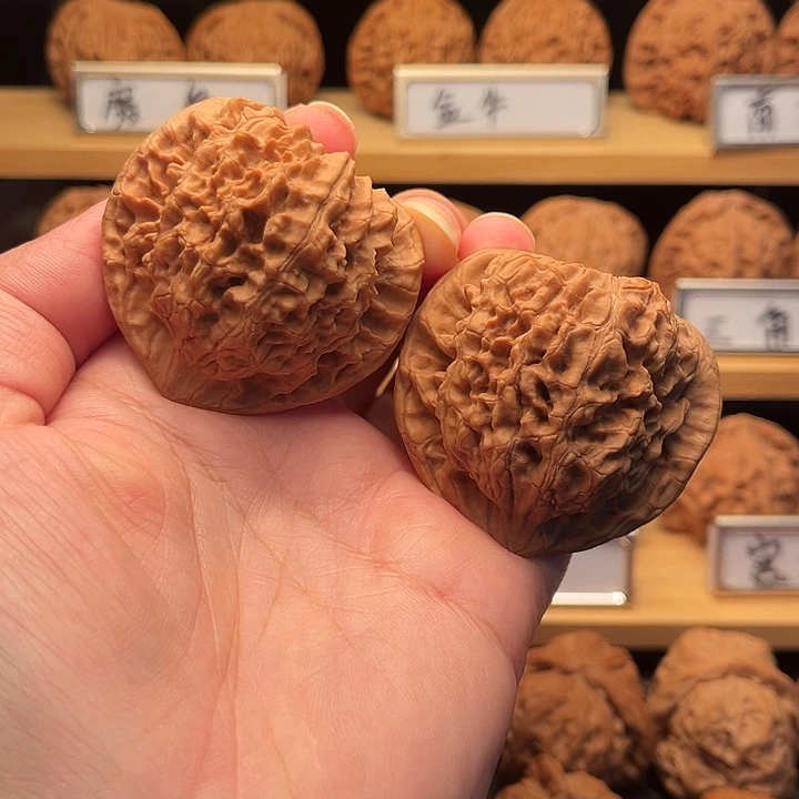 文玩核桃把件49官帽