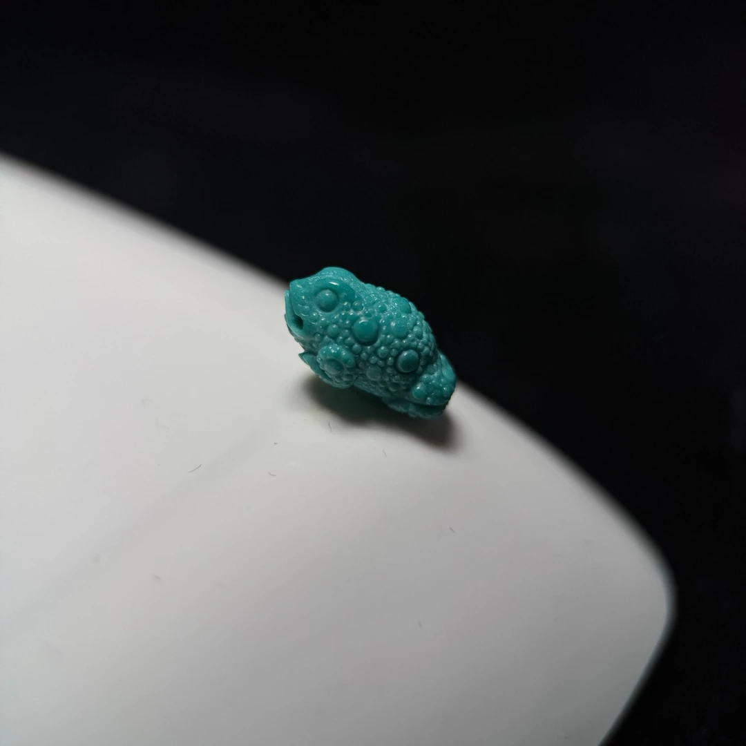 山与枢原矿绿松石手工雕刻三脚金蟾文玩配饰侧挂高瓷玉化地大质检