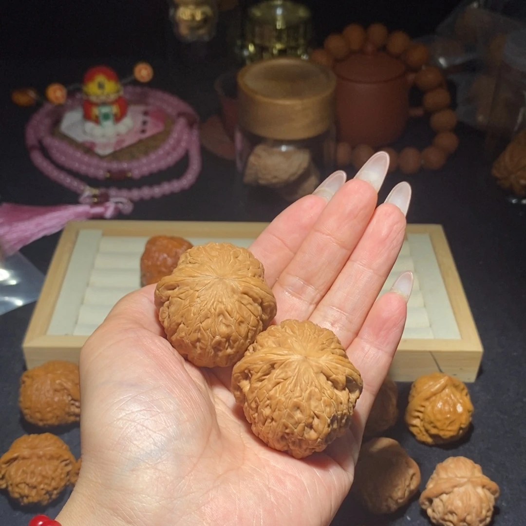 趙***布文玩核桃吊坠铁锤妹妹41+