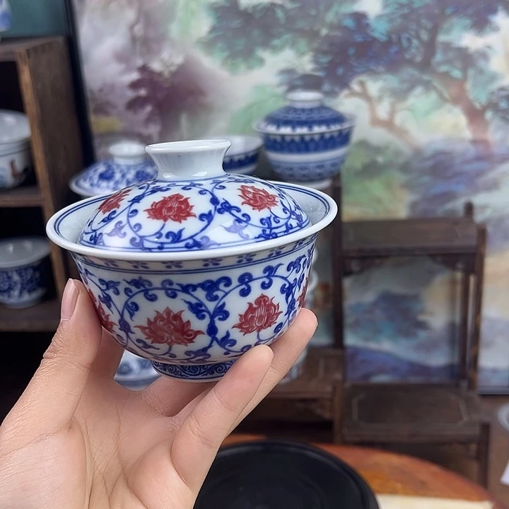 瓷其他缠枝莲釉里红盖碗