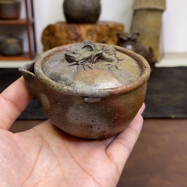备前烧作品初代仁堂，盖子后配，有冲线