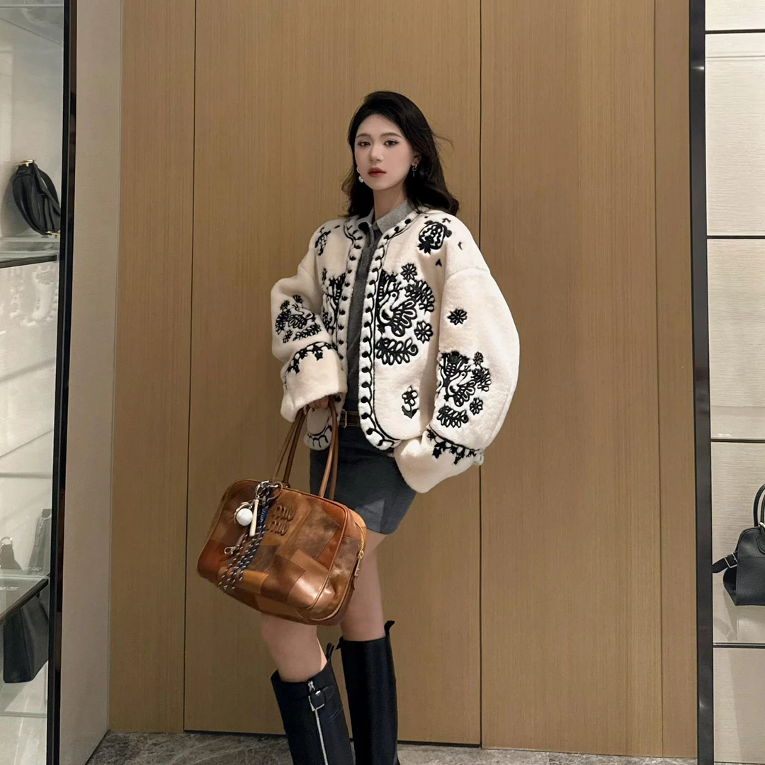 NancyCavally专柜款MM御用纯羊毛 重工刺绣厚绒teddy皮草毛呢外套