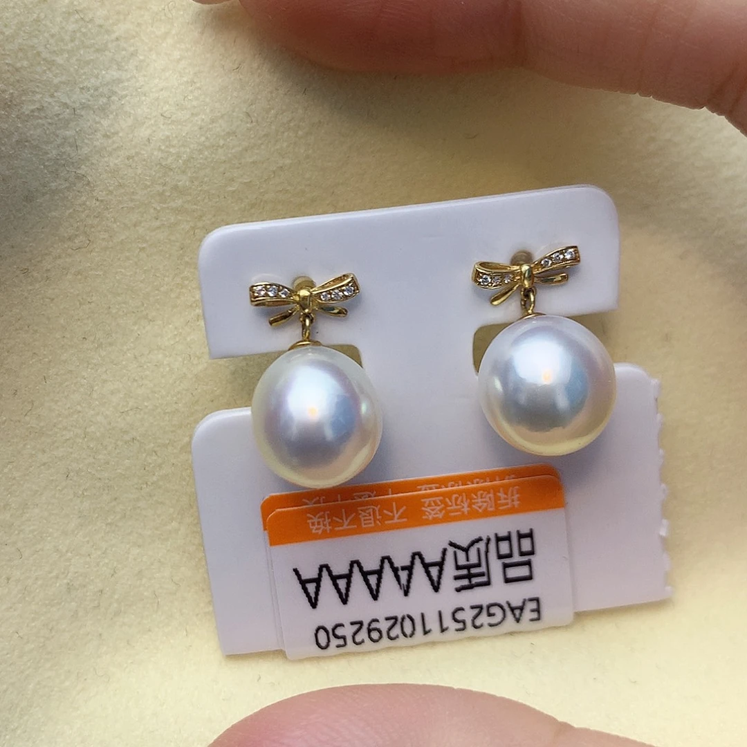 18K金镶嵌海水珍珠耳饰w65